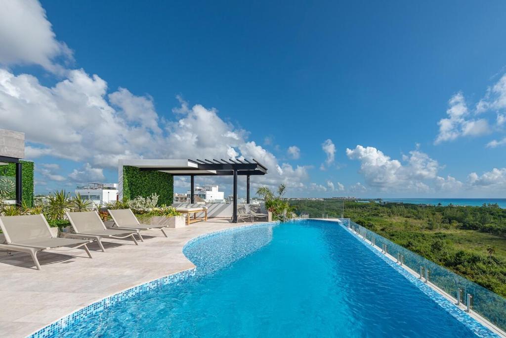 Modern & Cozy Studio with Rooftop Pool & Gym, Playa del Carmen (precios ...