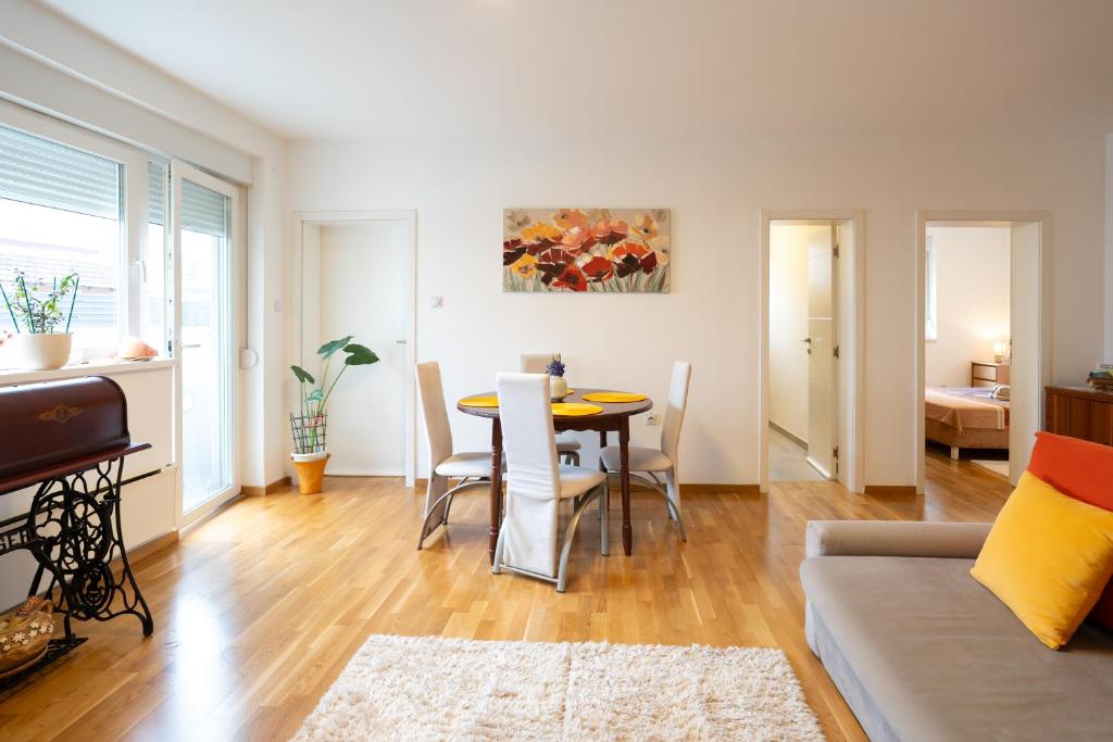 Istumisnurk majutusasutuses CVETIĆ apartman