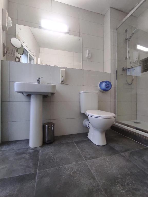 Ashley Hotel - Resim 12