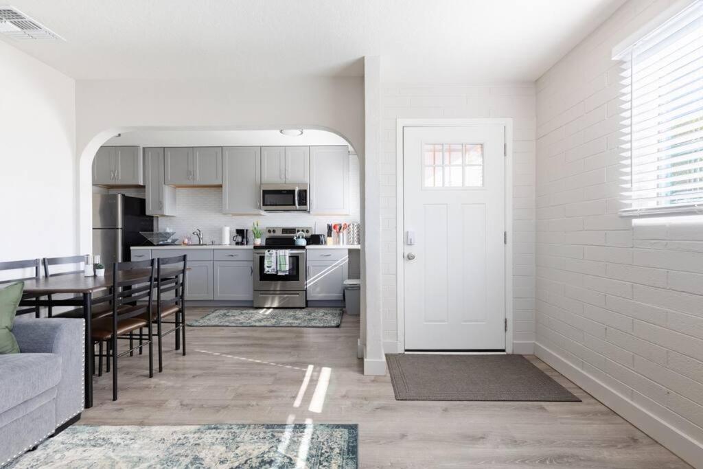 Spacious 2BR Condo, Steps to Downtown Gilbert, King Bed & Laundry photo