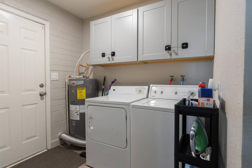 Spacious 2BR Condo, Steps to Downtown Gilbert, King Bed & Laundry photo
