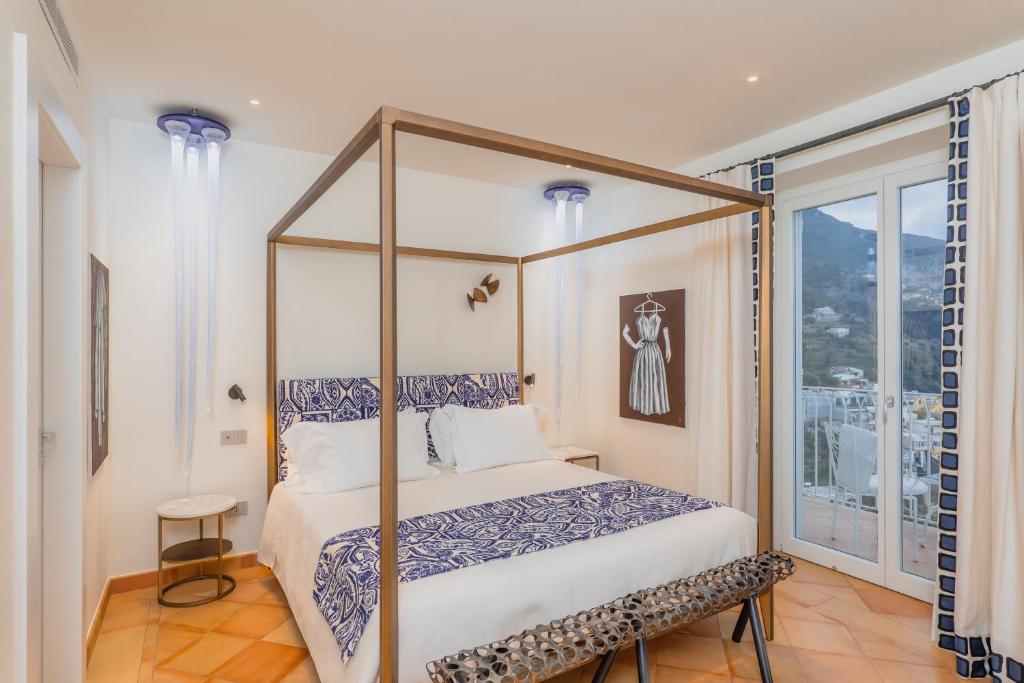 Postel nebo postele na pokoji v ubytování Five Positano