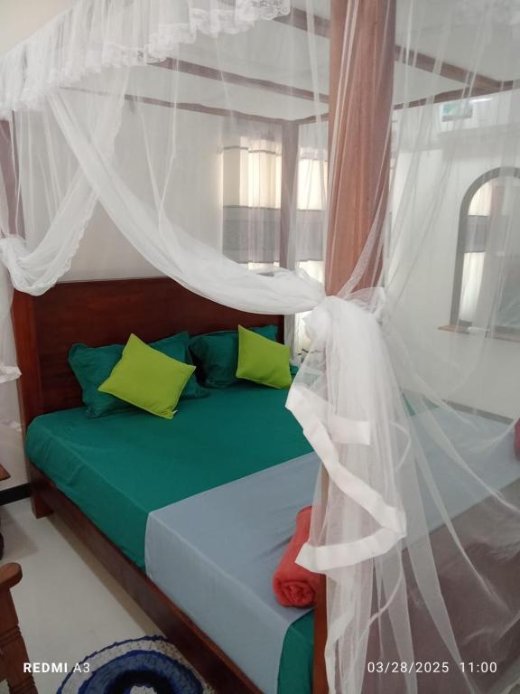 Postel nebo postele na pokoji v ubytování Solace Transit Villa