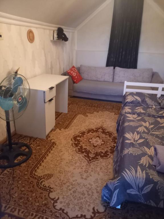 Postel nebo postele na pokoji v ubytování Mera Hostel