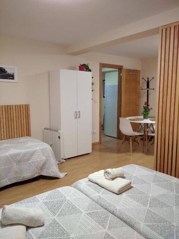 Castelao Apartments - 11