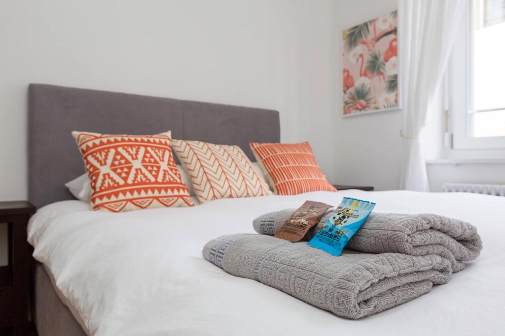 KAYA Zurich Apartment 1B - Deluxe 2BR Downtown Apt - Resim 11