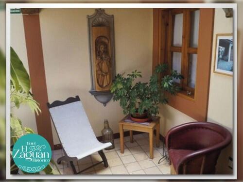 Posezení v ubytování Hotel El Zaguán Histórico