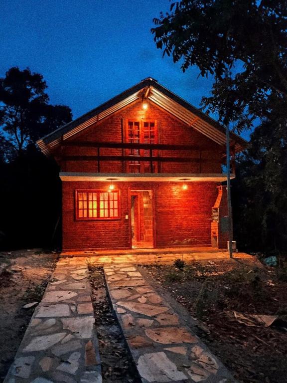 Budova, kde se chata nachází