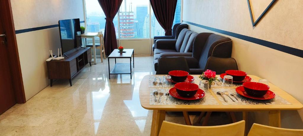 Sky Suites KLCC Apartment by Premium Family Room Stay photo