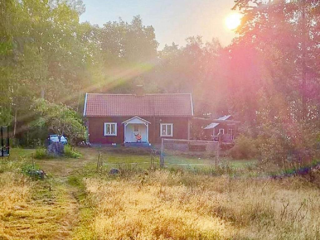 5 person holiday home in Mörlunda