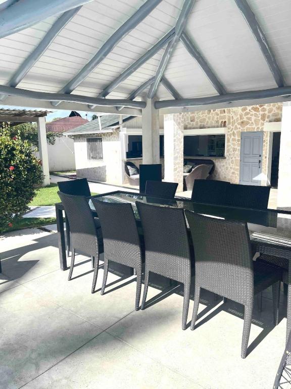 Patio nebo venkovní prostory v ubytování Villa Pierretta in the center, Playa Las Terrenas