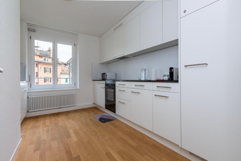 KAYA Zurich Apartment 3B - Downtown 2BR Deluxe Apt - Resim 21