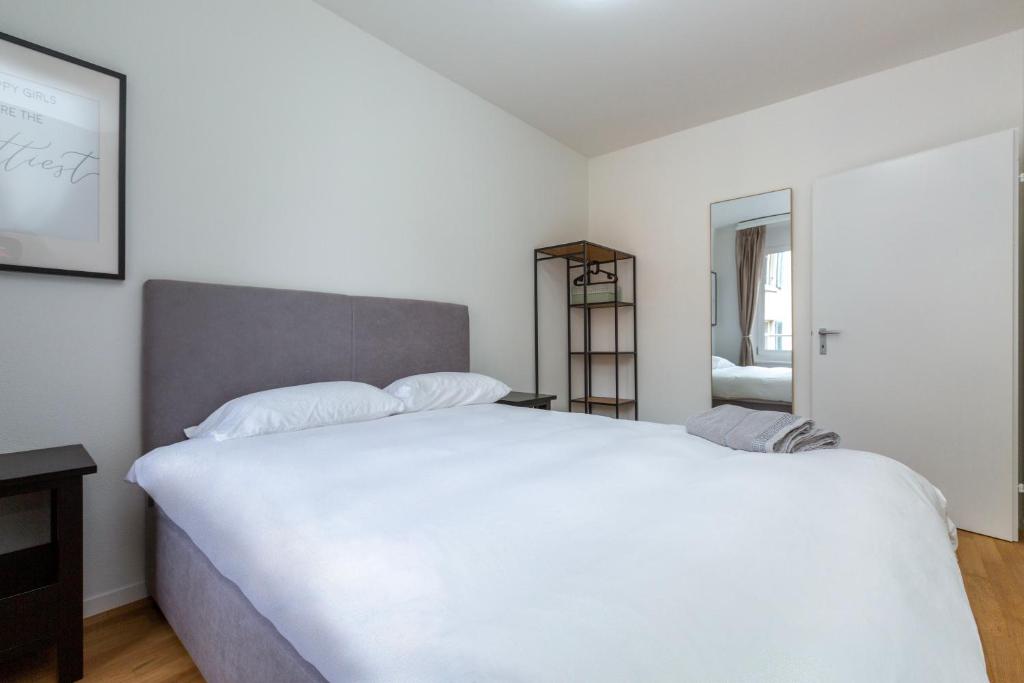 KAYA Zurich Apartment 3B - Downtown 2BR Deluxe Apt - Resim 19