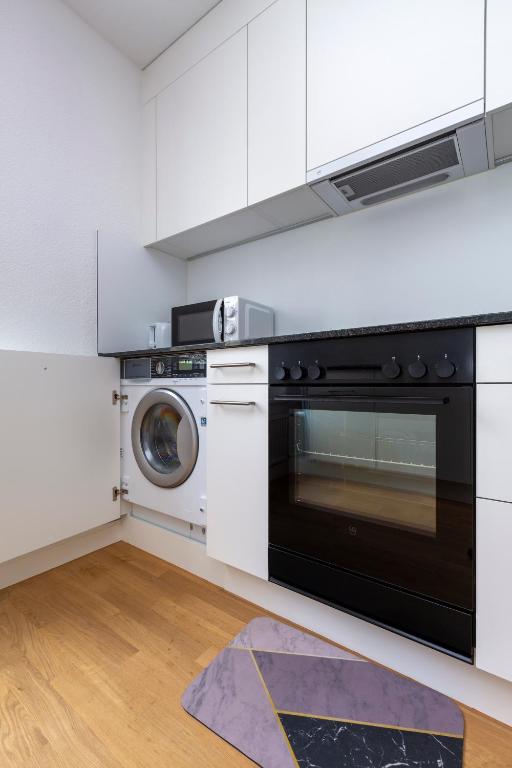 KAYA Zurich Apartment 3B - Downtown 2BR Deluxe Apt - Resim 24