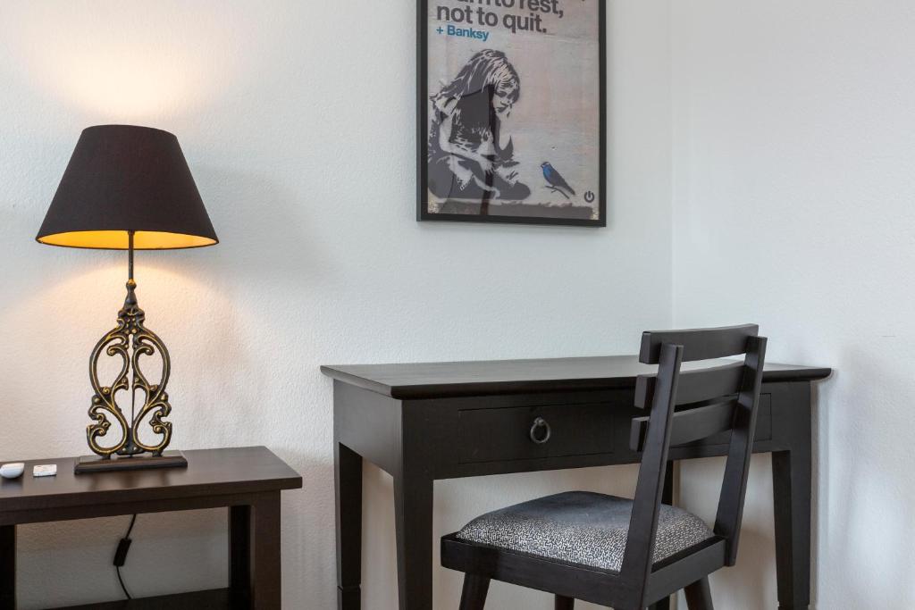 KAYA Zurich Apartment 3B - Downtown 2BR Deluxe Apt - Resim 15