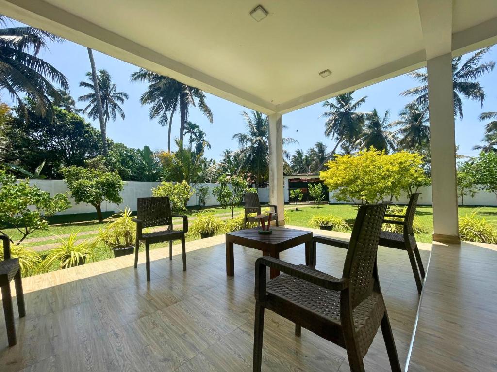 Zahrada ubytování Curly Hostel Negombo