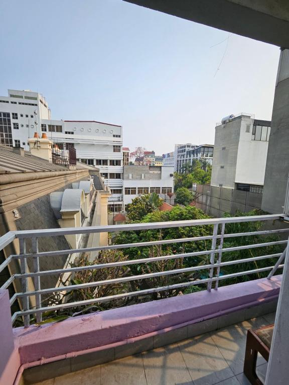 Balkón nebo terasa v ubytování Rainbow HomeStay - No 8 Alley 18B Tong Dan