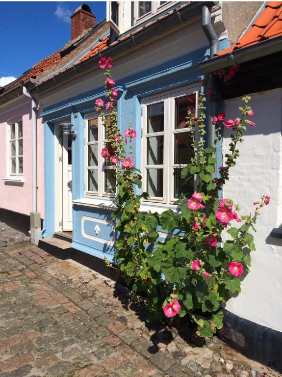 Gallery image of Smølfehuset i Marstal in Marstal