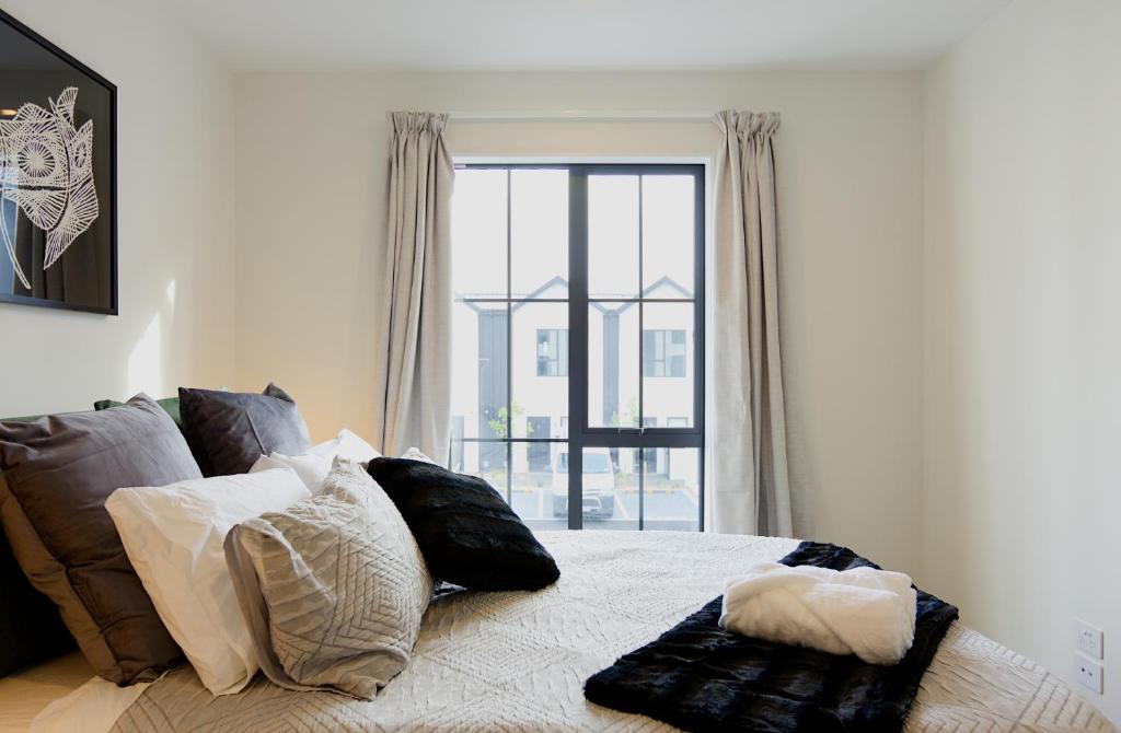 Modern Townhouse, Prime Location, Carpark - Resim 24