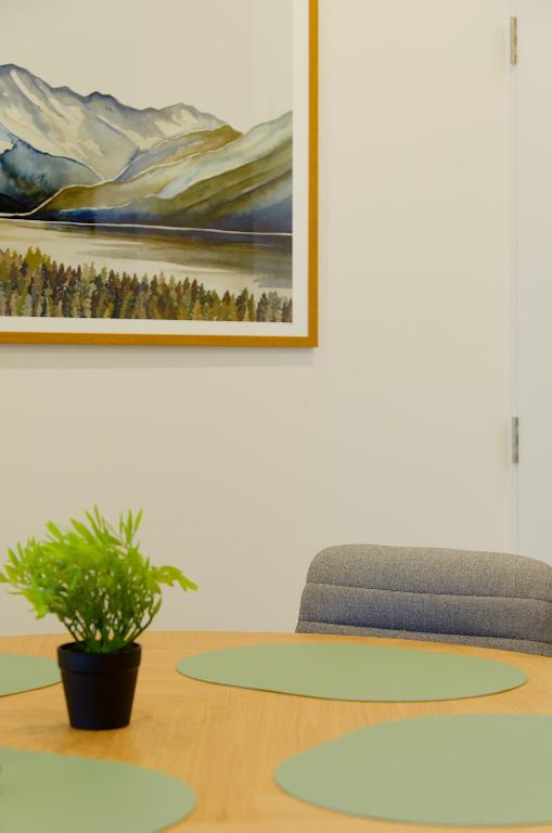 Modern Townhouse, Prime Location, Carpark - Resim 26