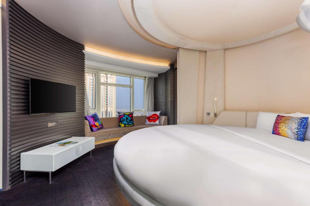 V Hotel Dubai, Curio Collection by Hilton - Resim 43