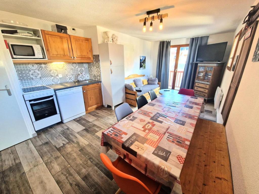 Photo de la galerie de l'établissement Les Chalets D'arrondaz - 4 pièces 6/8 personnes 48m² MAE-2902, à Modane