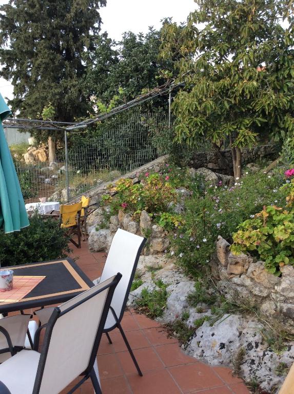 Zahrada ubytování Bicorna - Chania