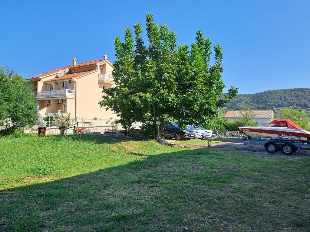 Příroda nedaleko apartmánu