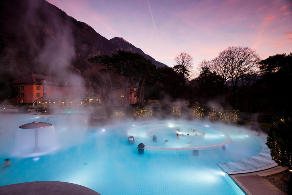 Bazén v ubytování Grand Hotel des Bains nebo v jeho okolí