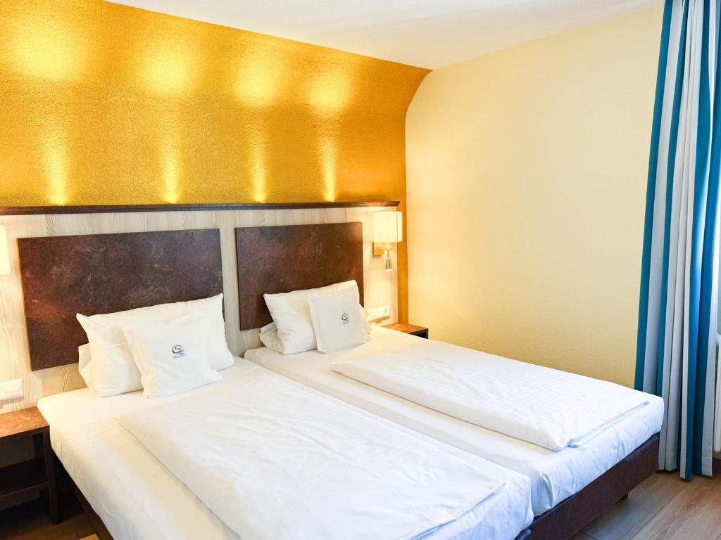 Hotel & Gästehaus Seehof - Double Room With Lake View