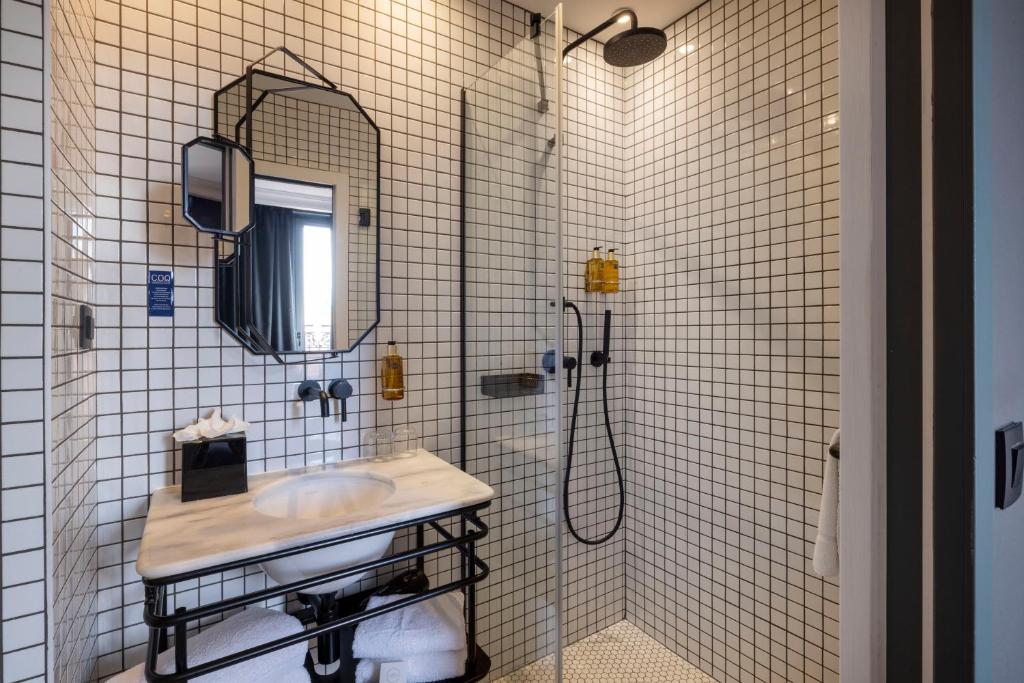 COQ Hotel Paris - Resim 7