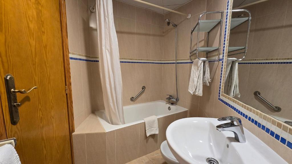 Koupelna v ubytování Marina Palmanova Apartamentos