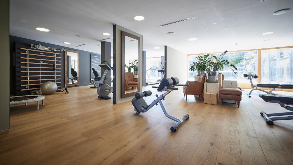 Posilňovňa alebo fitness centrum v ubytovaní Das Kronthaler - Adults only