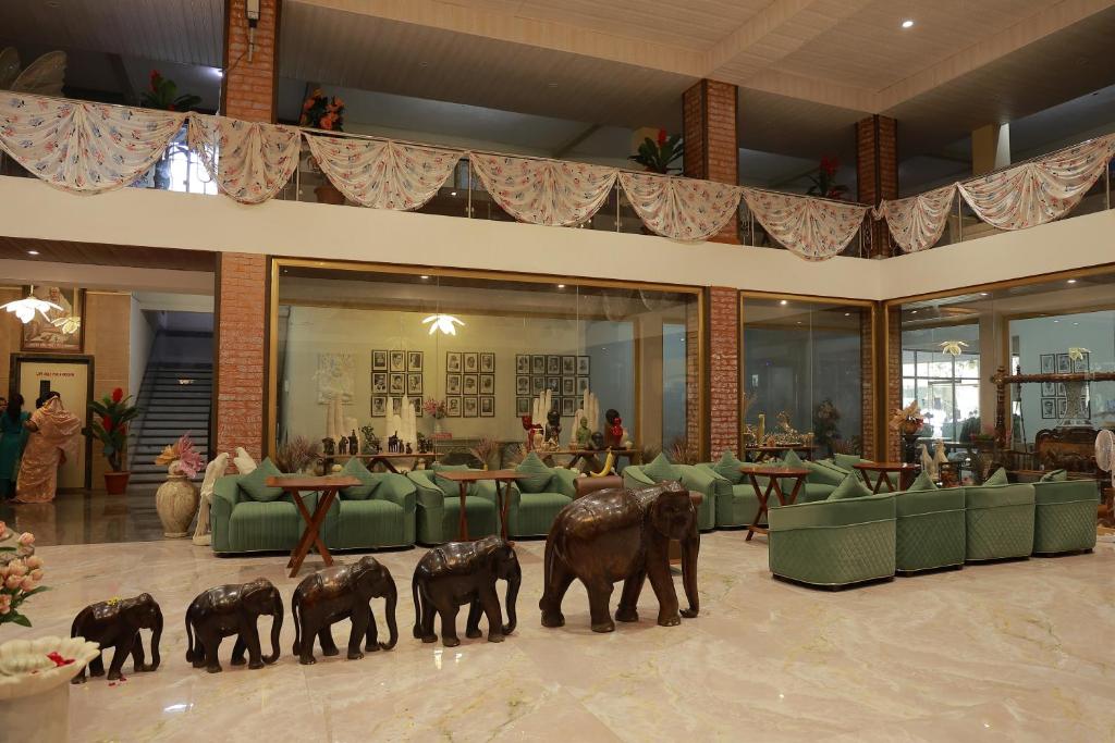 Fotografie z fotogalerie ubytování Hotel Sai Palkhi Niwara v destinaci Širdi