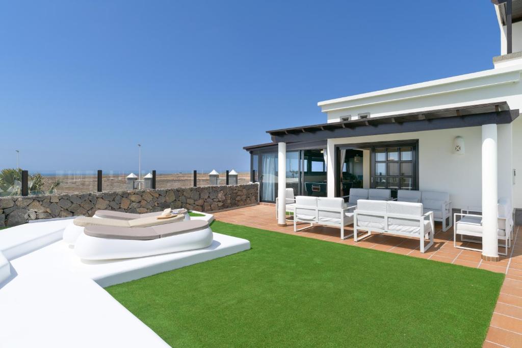 Balkón nebo terasa v ubytování Hipoclub Villas, Alisios