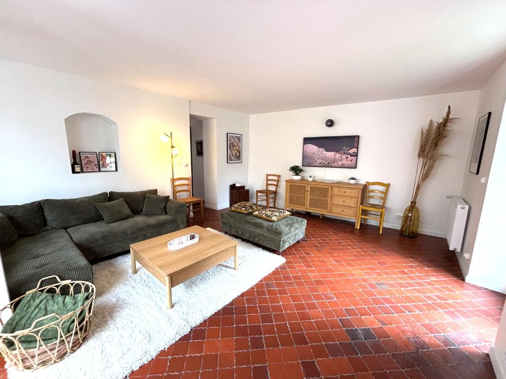 Villa des Malons - Maison à 100m de la plage - Casa De Cuatro Dormitorios