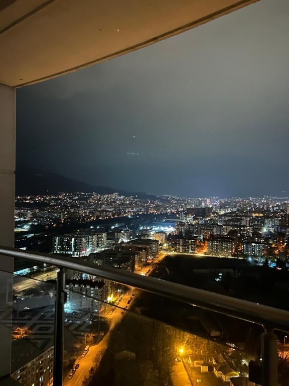 Nespecifikovaný výhled na destinaci Skopje nebo výhled na město při pohledu z apartmánu