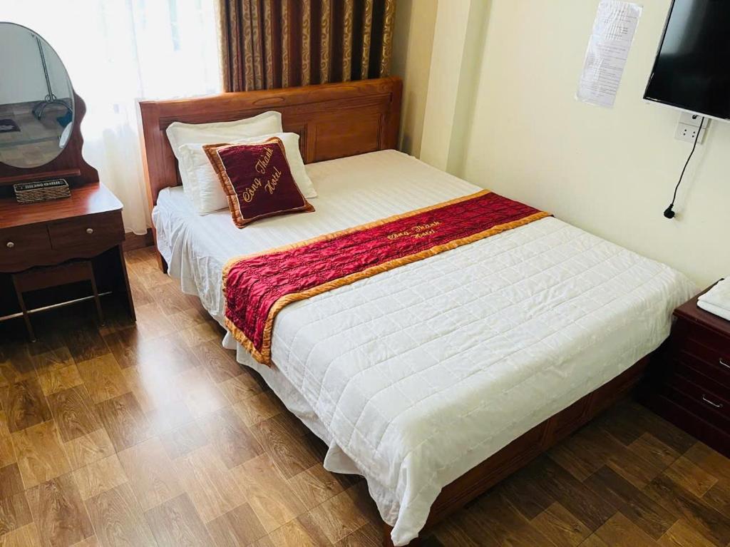Postel nebo postele na pokoji v ubytování Công Thành Hotel 1
