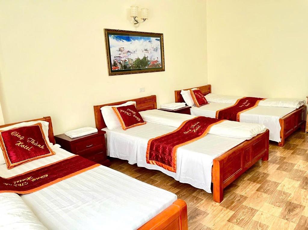 Postel nebo postele na pokoji v ubytování Công Thành Hotel 1