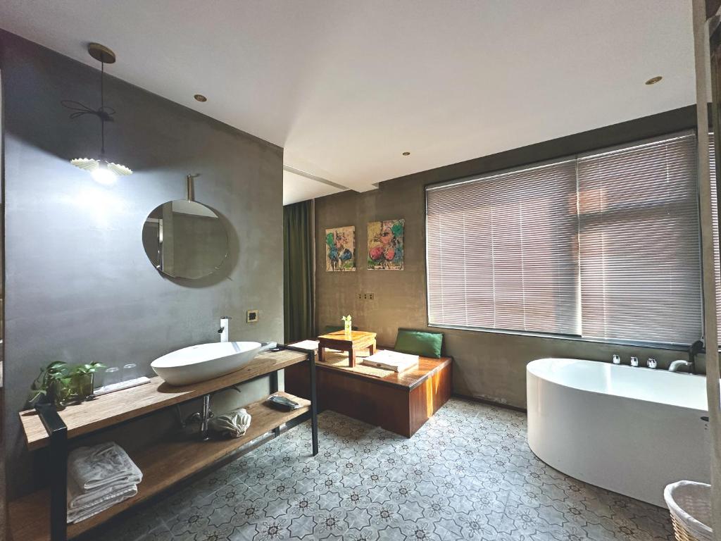 Koupelna v ubytování Suzhou Unique Space Design Art Hotel