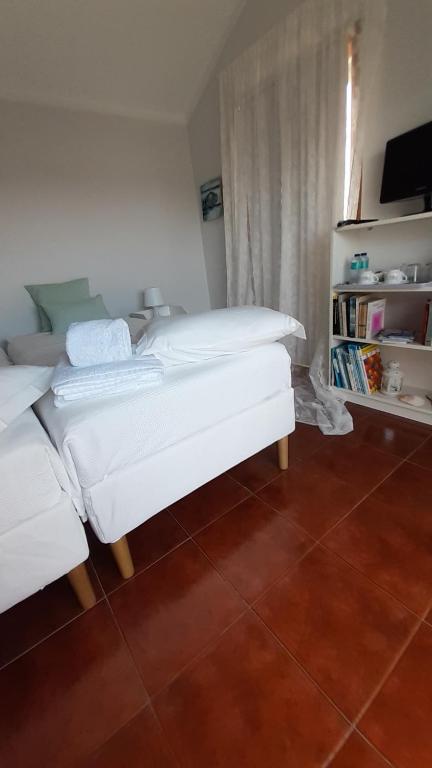 SUN & SAND GUESTHOUSE - 11