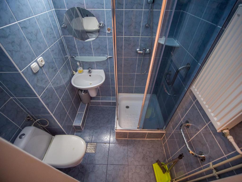 Koupelna v ubytování Meduza ośrodek wczasowy