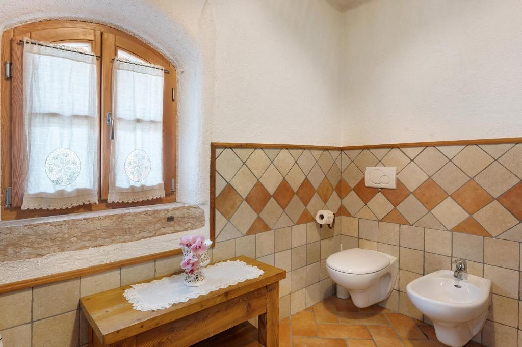 Koupelna v ubytování Agriturismo Alpenvidehof