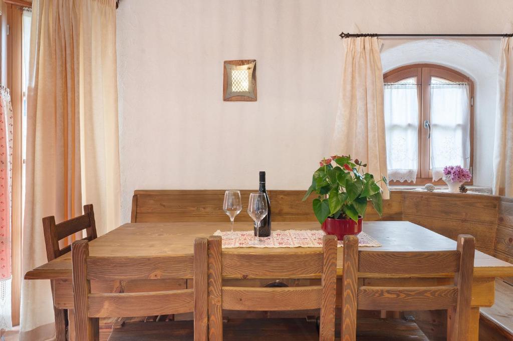 Nápoje v ubytování Agriturismo Alpenvidehof