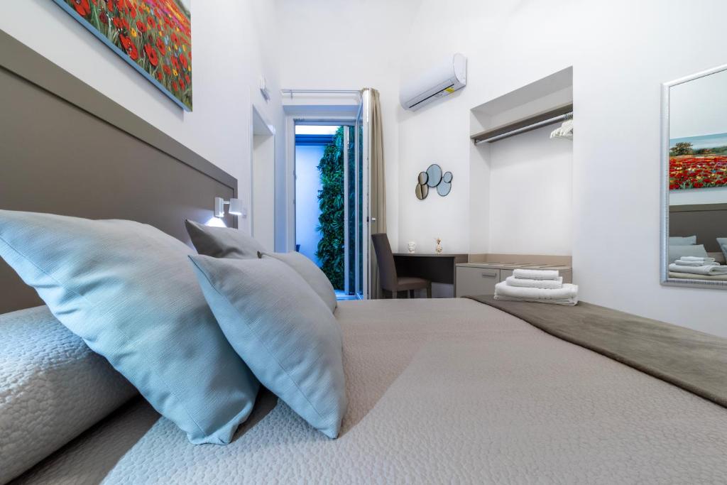 Heart City Rooms - 19