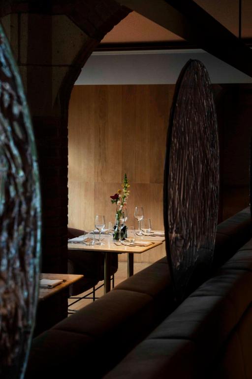 The Anthony - Resim 9