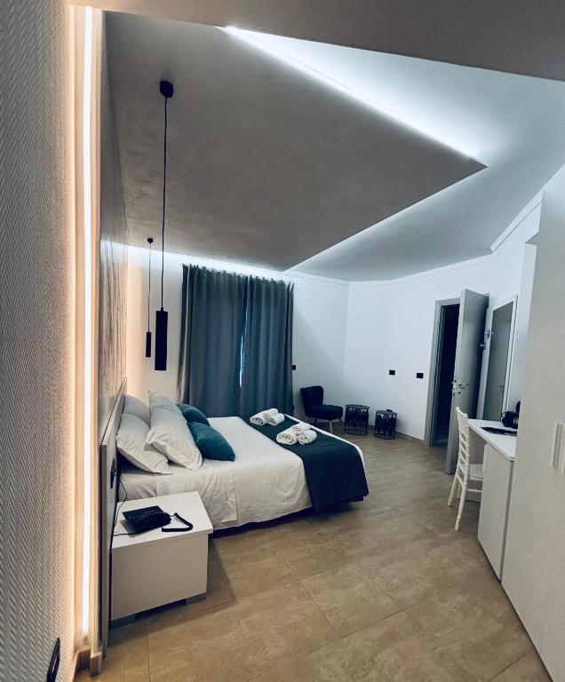Park Hotel Imperatore Adriano - Superior Deluxe Double With Pool Access