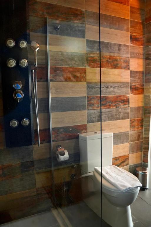 Rebetika Hotel & bistro - 12