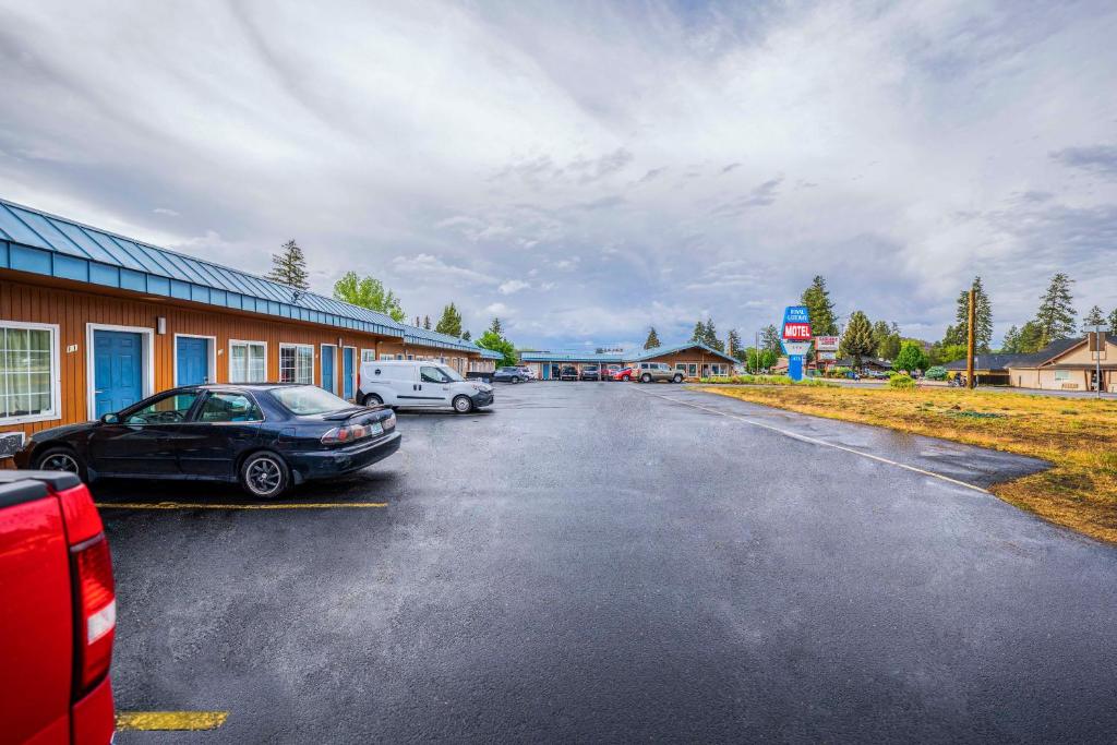 Fotografie z fotogalerie ubytování Royal Gateway Motel by OYO v destinaci Bend