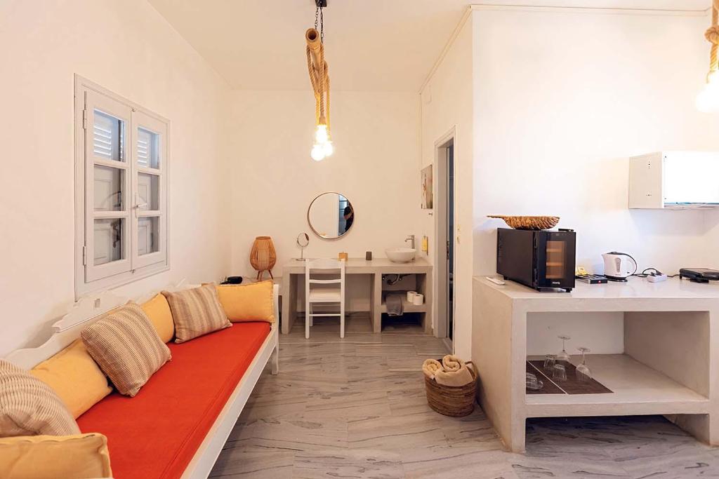 Phaos Santorini Suites - 6